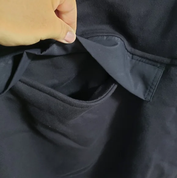 CHAMPION Black Sweatshirt with Pocket - Picture 5 of 8